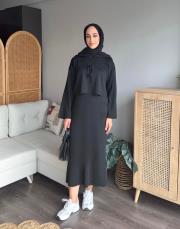 elbiseli triko takım